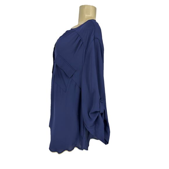 Torrid Plus Size 3X Women V-neck Harper Shirt Blouse Navy Blue Semi Sheer 35-24 - Picture 2 of 9